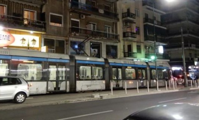 Το τραμ ξανά στους δρόμους του Πειραιά!