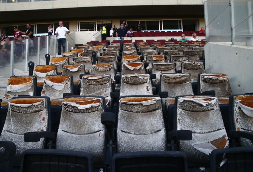 Σε τραγική κατάσταση το AEL FC Arena!