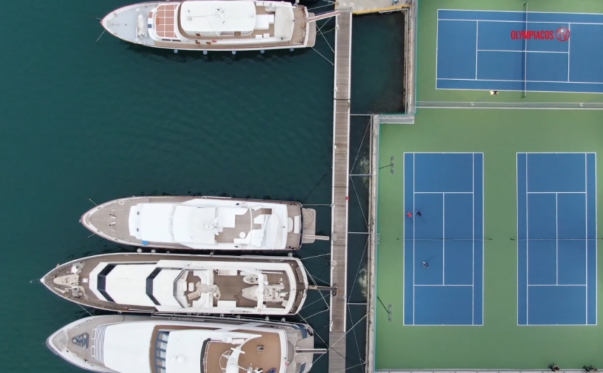 Τένις με φόντο τη θάλασσα του Πειραιά! (vid)