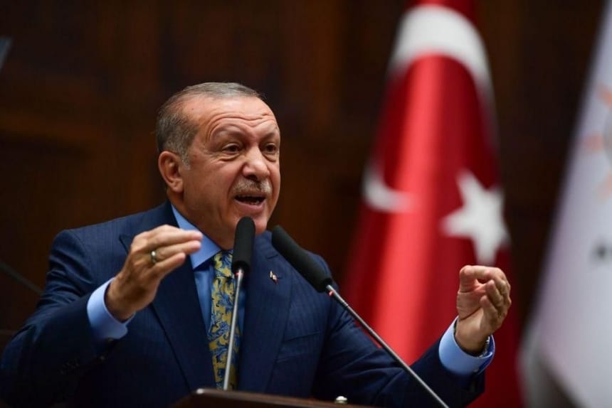 Εκτός ελέγχου η Τουρκία: Ο Ερντογάν θα θέσει στο ΝΑΤΟ ζήτημα «παράνομης κατοχής και στρατιωτικοποίησης νησιών», λέει η Yeni Safak