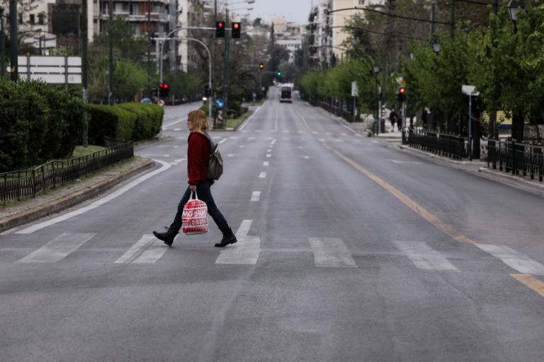 Κοροναϊός: «Βράζουν» Αττική και Θεσσαλονίκη με 295 και 291 νέα κρούσματα αντίστοιχα