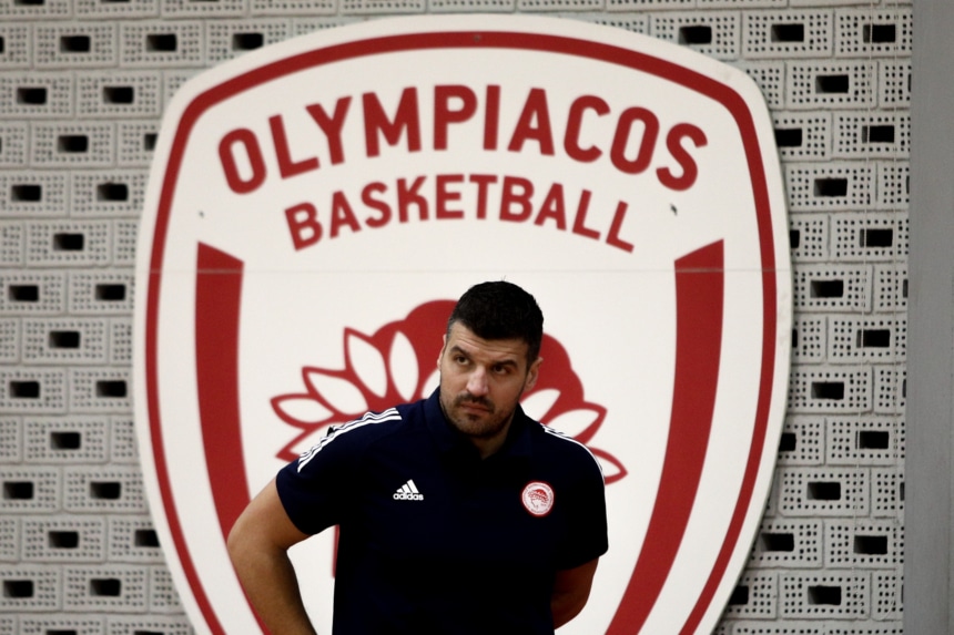 Παντελάκης: «Τιμή μου που δούλεψα στον Ολυμπιακό»