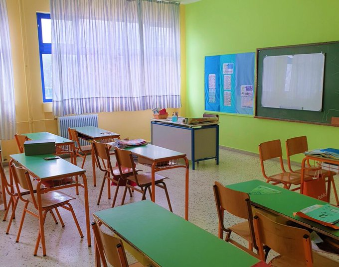 Κορωνοϊός: Ο υψηλός αριθμός κρουσμάτων καθυστερεί την απόφαση για τα σχολεία – Ποιο είναι το πιθανότερο σενάριο