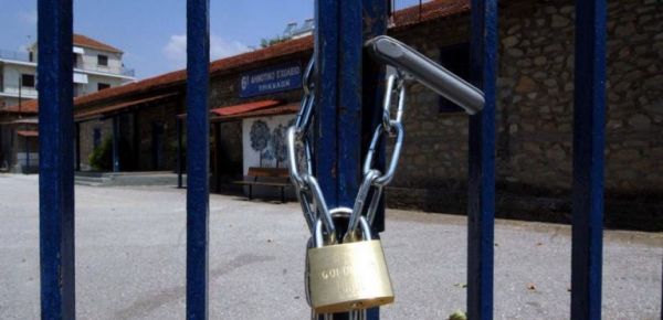 Κοροναϊός : «Crash test» για το ξεκλείδωμα της χώρας το άνοιγμα των σχολείων – Τι θα κρίνει την παράταση του lockdown