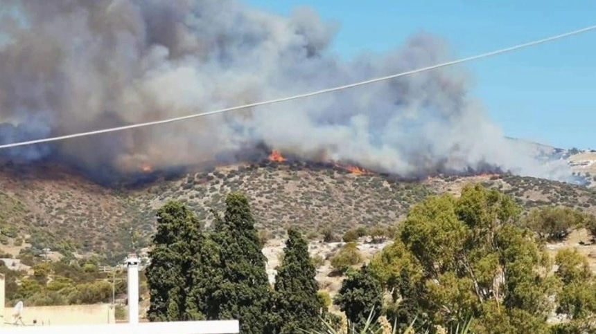 Απίστευτο! Ξέσπασε κι άλλη φωτιά: Καίγονται σπίτια στην Κερατέα – Εντολή εκκένωσης και για τη Συντερίνα!