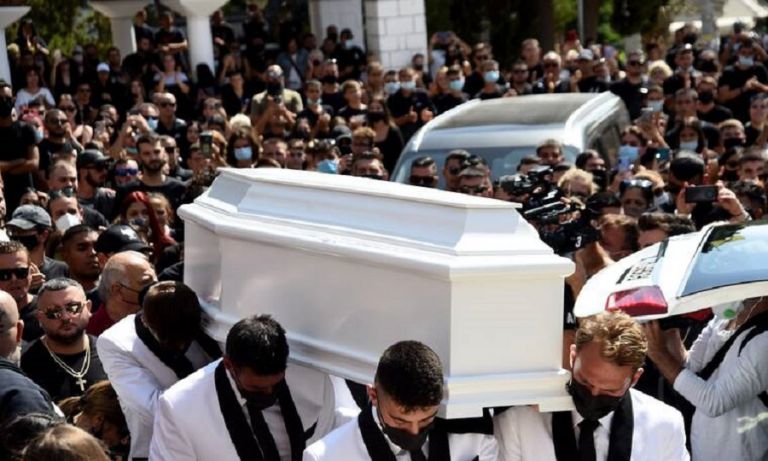 Κηδεία Mad Clip: Συγκλονισμένοι οι επώνυμοι «αποχαιρετούν» τον Έλληνα τράπερ!
