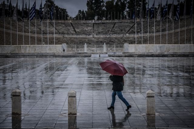 Καιρός: Έρχεται η «ψυχρή λίμνη» – Πότε και από πού ξεκινούν οι καταιγίδες