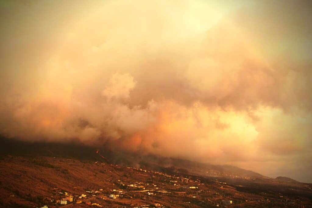 Κλιμακώνεται η ηφαιστειακή έκρηξη στη Λα Πάλμα