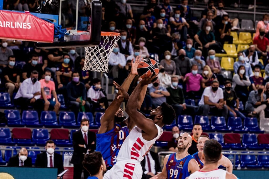 Μπαρτσελόνα – Ολυμπιακός (79-78): Έχασε στο… νήμα το θρίλερ, του αξίζει χειροκρότημα! (pic)