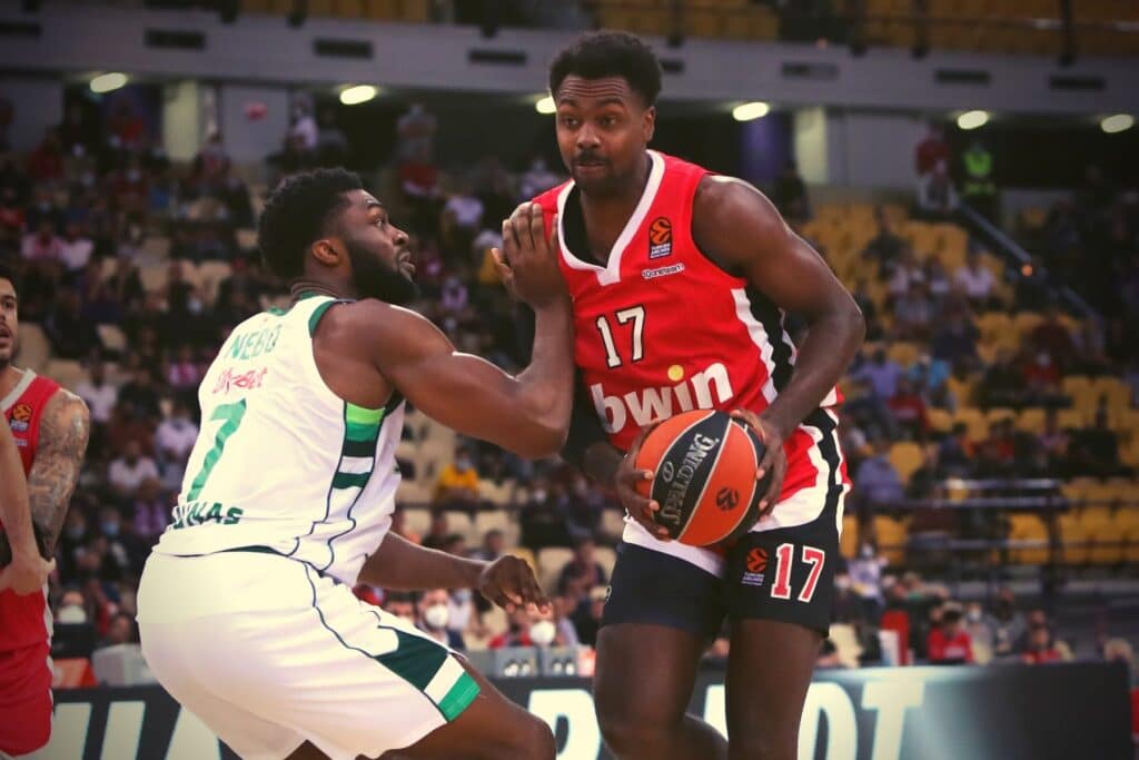 Euroleague: Η παρακάμερα του Ολυμπιακός-Ζαλγκίρις (vid)
