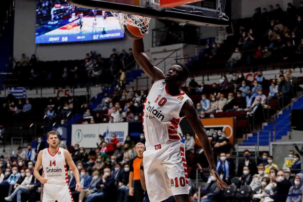 Euroleague: Με ΜακΚίσικ και Φαλ το Top-10 της 9ης αγωνιστικής [vid]