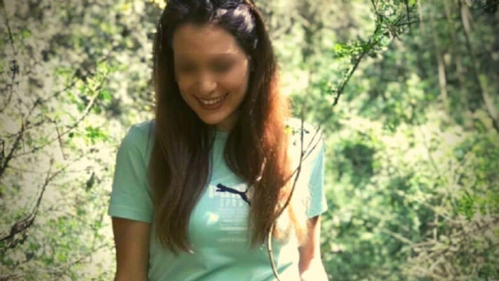 Βιασμός στη Θεσσαλονίκη – Αν τη νάρκωσαν θα φάνε ισόβια – Η 24χρονη δείχνει το πρόσωπό της και τους καλεί να κάνουν το ίδιο