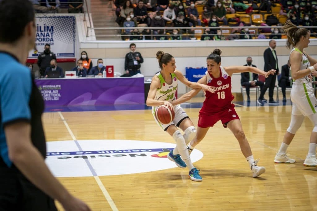 Ολυμπιακός | Μπάσκετ Γυναικών: «Κλικ» από τον Ελληνικό θρίαμβο στην Τουρκία! (pics)