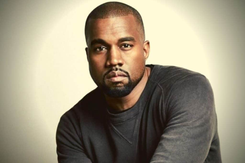Αρρωστημένη εμμονή: Η Κιμ Καρντάσιαν τον χώρισε, αλλά Kanye West βρήκε τη… σωσία της (Vid, Pics)