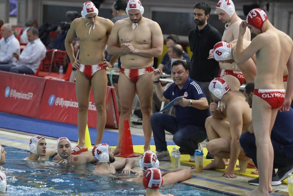 Βλάχος: «Στον Ολυμπιακό αξίζει να είναι στην κορυφή»