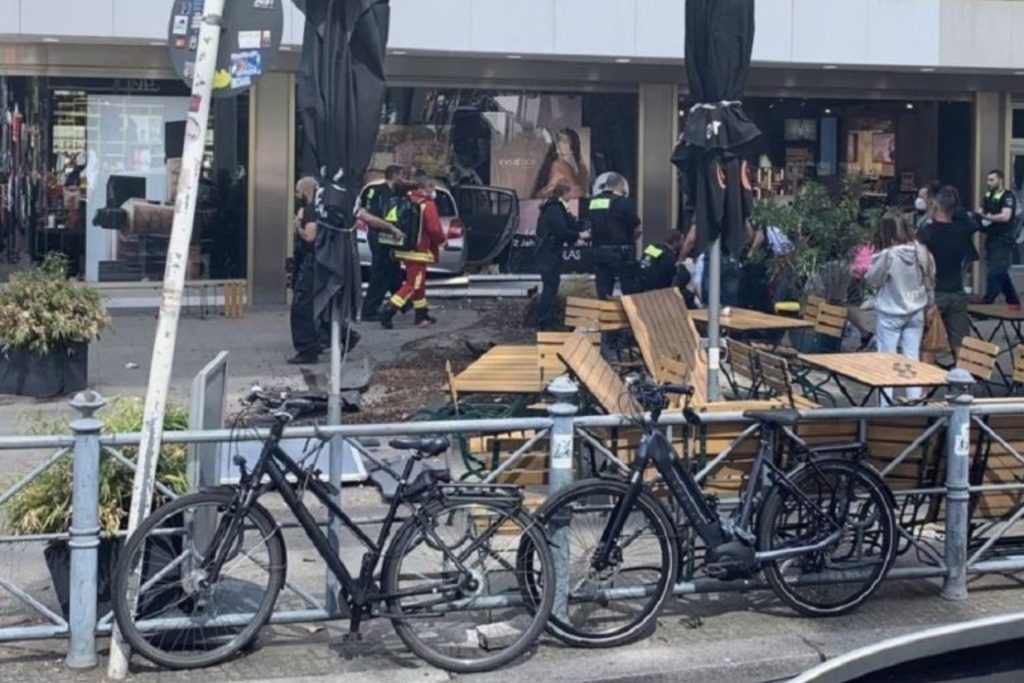 Γερμανία: Όχημα έπεσε σε πλήθος στο Βερολίνο – Δεκάδες τραυματίες