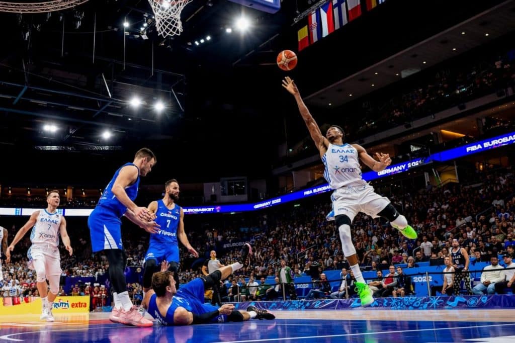 FIBA: «Έγιναν λάθη στο Eurobasket, δεν μπορούμε να έχουμε διαιτητές από την Euroleague»