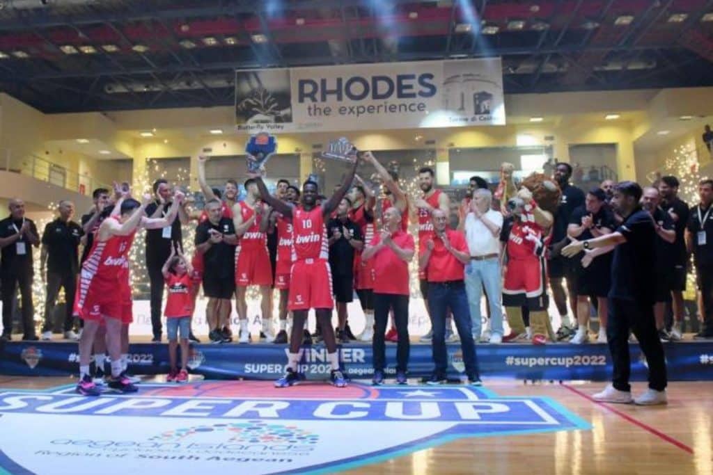 Π. Αγγελόπουλος: «Πρωτάθλημα, κύπελλο και μακριά στην Euroleague οι στόχοι»