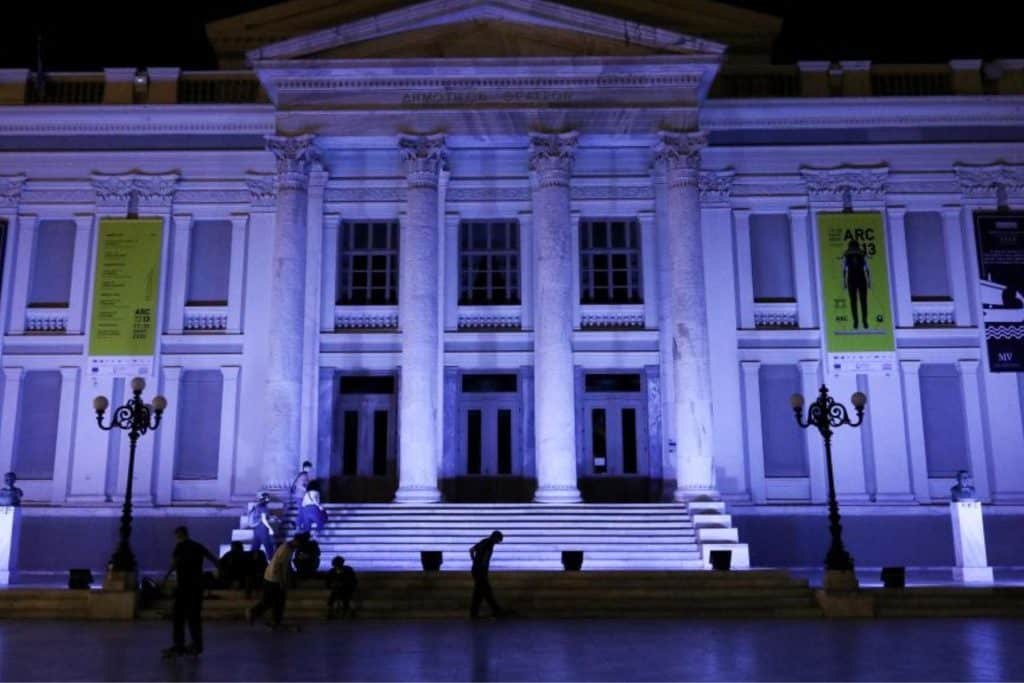 Δημοτικό Θέατρο Πειραιά: Αύριο η μεγάλη συναυλία κατά της φτώχειας (vid)