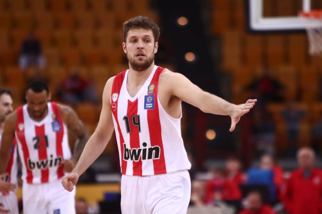 Καρέ των «MVP» στην Basket League ο Βεζένκοφ!