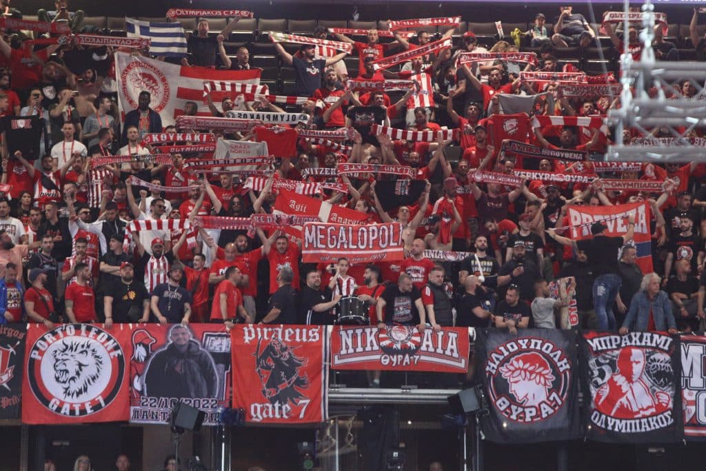 Η «ερυθρόλευκη» παρακάμερα στη Zalgirio Arena (vid)