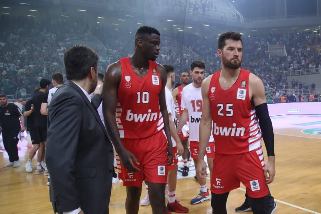 «Σφαγή» βγαλμένη από το παρελθόν και το πανηγυρίζουν κιόλας!