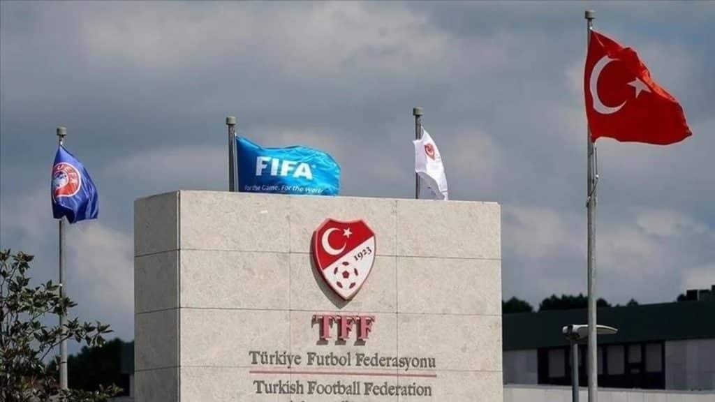 Επίθεση της τουρκικής ομοσπονδίας στη Φενέρμπαχτσε!