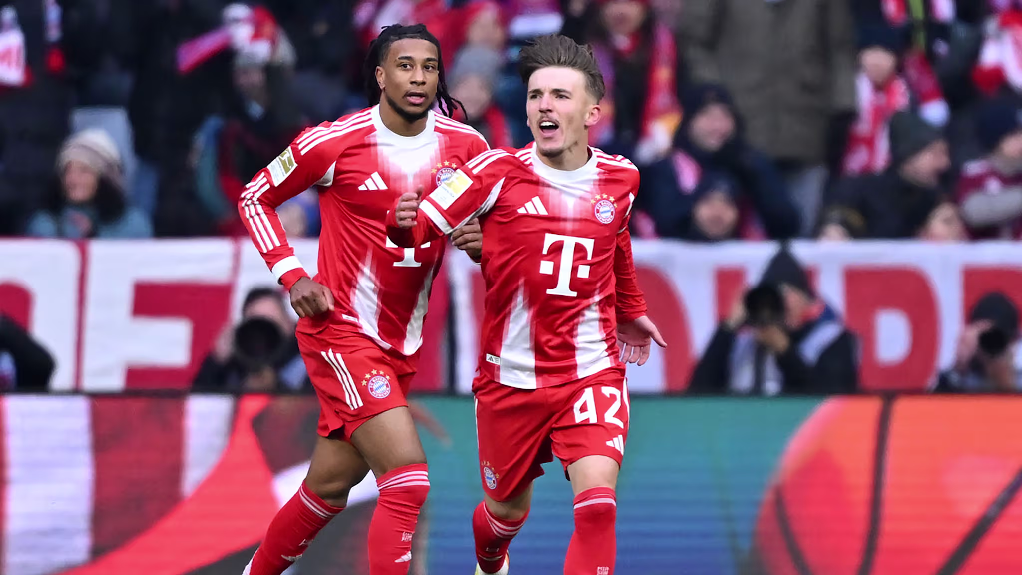 Bundesliga: «Υπερηχητική» Μπάγερν, «σκόρπισε» με 6-2 την Φράιμπουργκ και συνεχίζει να κάνει «πάρτι»